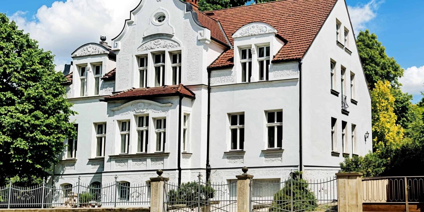 Villa mit Jugendstilornamenten