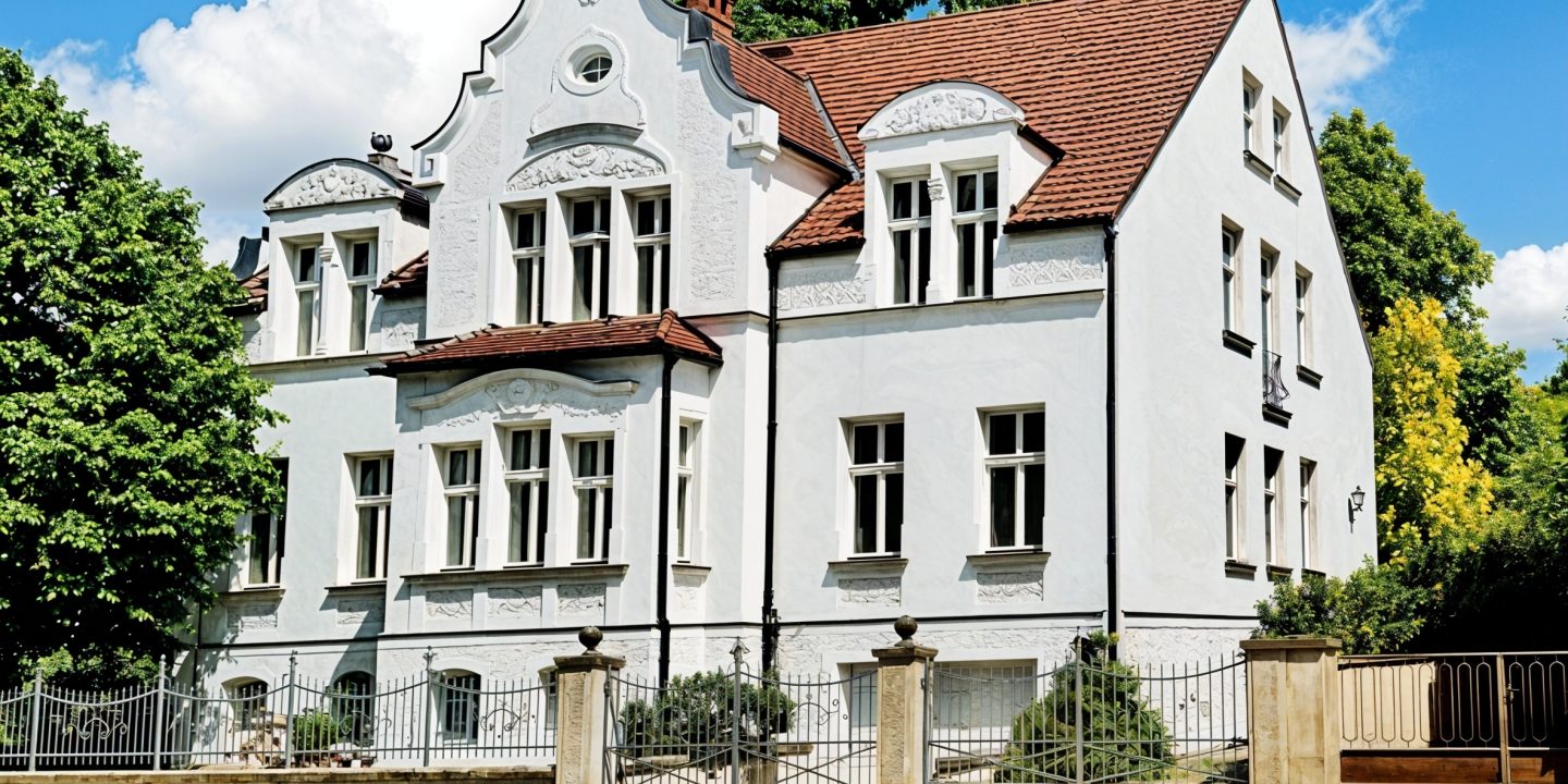 Villa mit Jugendstilornamenten