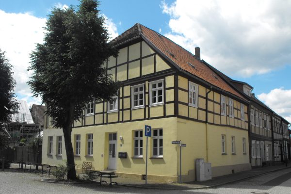 Wohn- und Geschäftshäuser