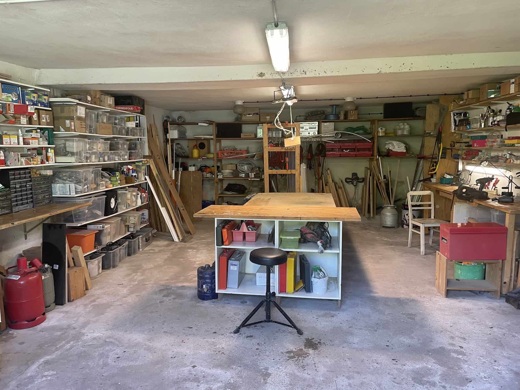 Werkstatt mit Platz für Projekte