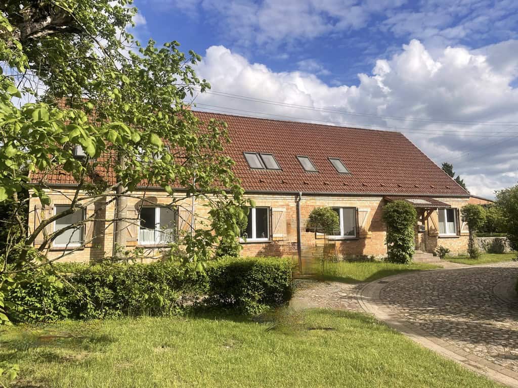 Haupthaus mit gewachsenem Charme