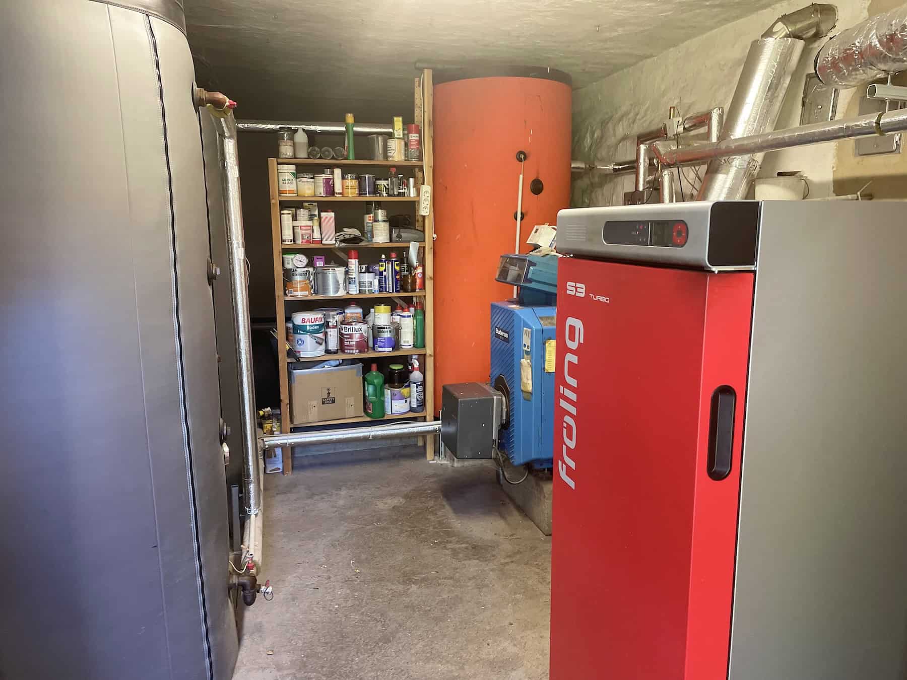 Heizungsraum mit hybrider Technik