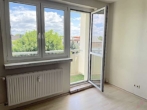 Balkonzimmer - Helle 3-Zimmer-Wohnung in Stadtfeld-West mit Balkon und PKW-Stellplatz