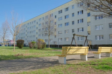 Helle 3-Zimmer-Wohnung in Stadtfeld-West mit Balkon und PKW-Stellplatz, 39110 Magdeburg, Etagenwohnung