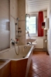 Badezimmer - 3 Zimmer, Balkon & Stellplatz – alles da!