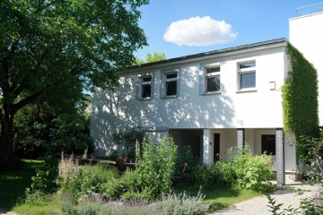 Stadtoase mit Garten – perfekt für die kleine Familie, 13156 Berlin, Maisonettewohnung