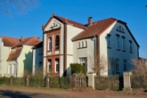 Bild - Wunderschöne Villa mit Vorgarten und großzügigem Grundstück an der Dove-Elbe
