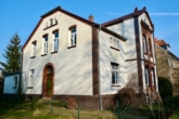 Bild - Wunderschöne Villa mit Vorgarten und großzügigem Grundstück an der Dove-Elbe