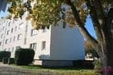 Wohngebäude Aufgang 6e - Gepflegte 4-Raum-Wohnung mit Balkon und Stellplatz