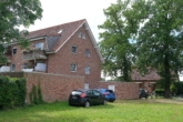 Giebel und Garagen - Schicke Maisonette-Wohnung mit Balkon und Garage als Kapitalanlage